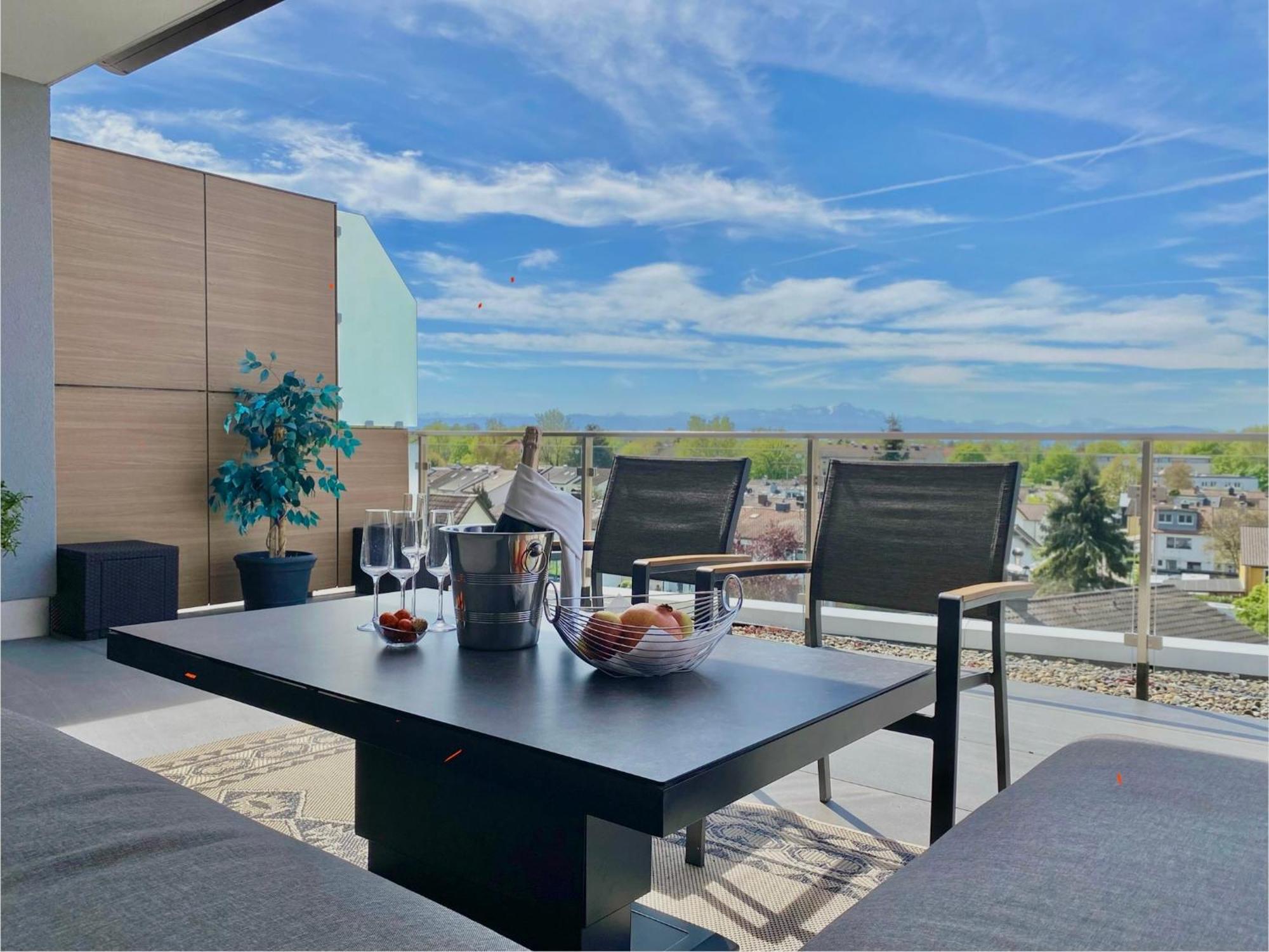 Penthouse-Appartement mit Alpenblick Friedrichshafen Exterior foto