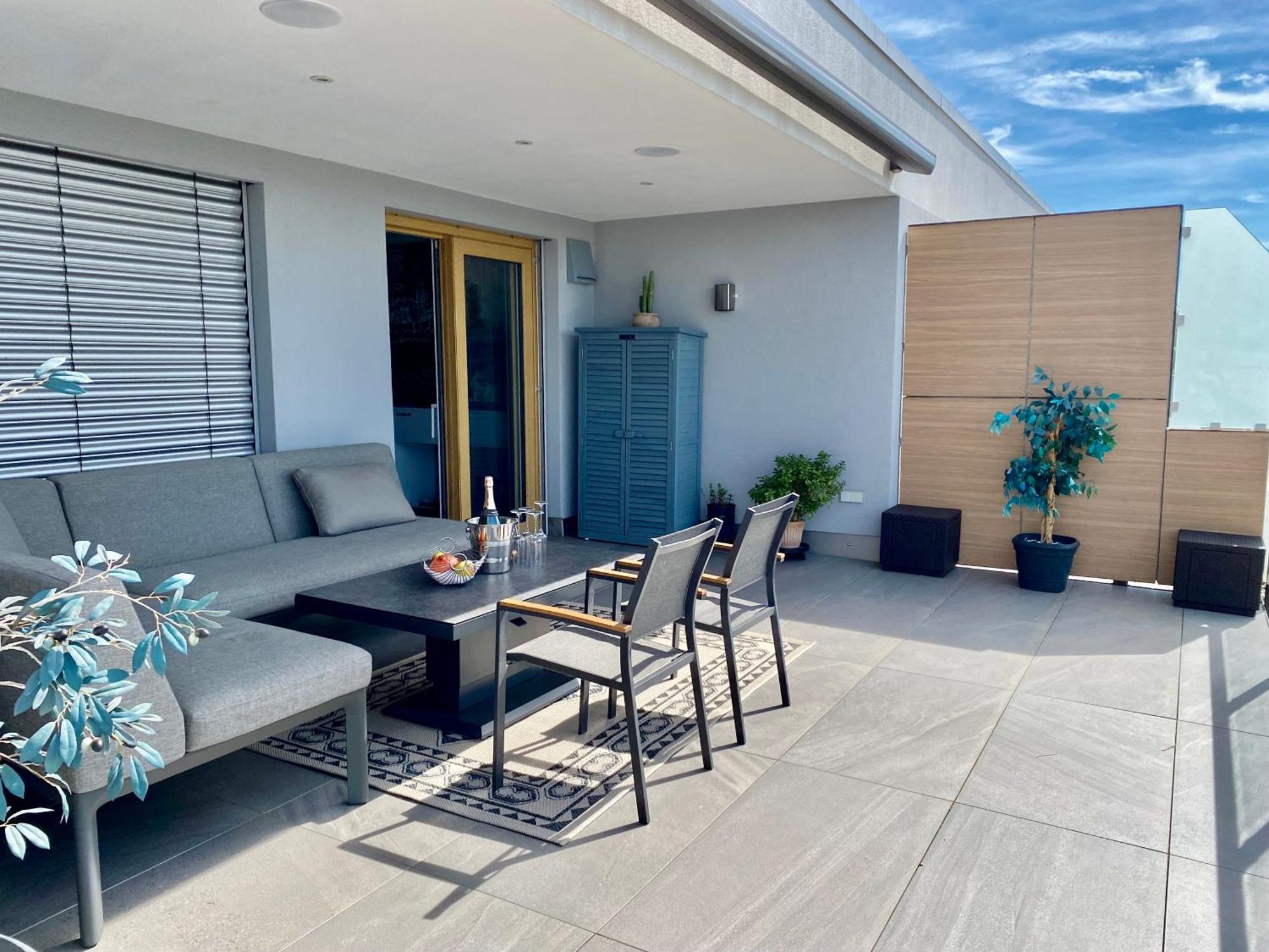 Penthouse-Appartement mit Alpenblick Friedrichshafen Exterior foto
