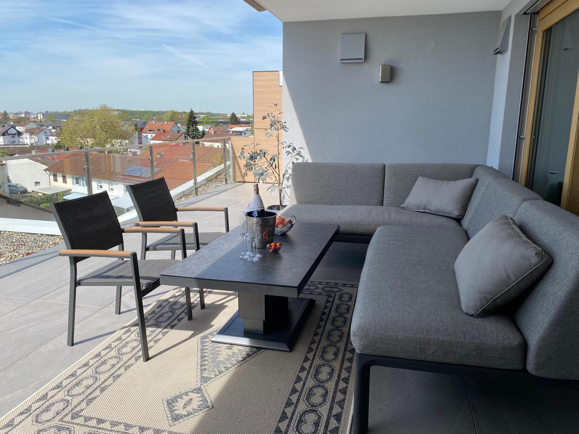 Penthouse-Appartement mit Alpenblick Friedrichshafen Exterior foto